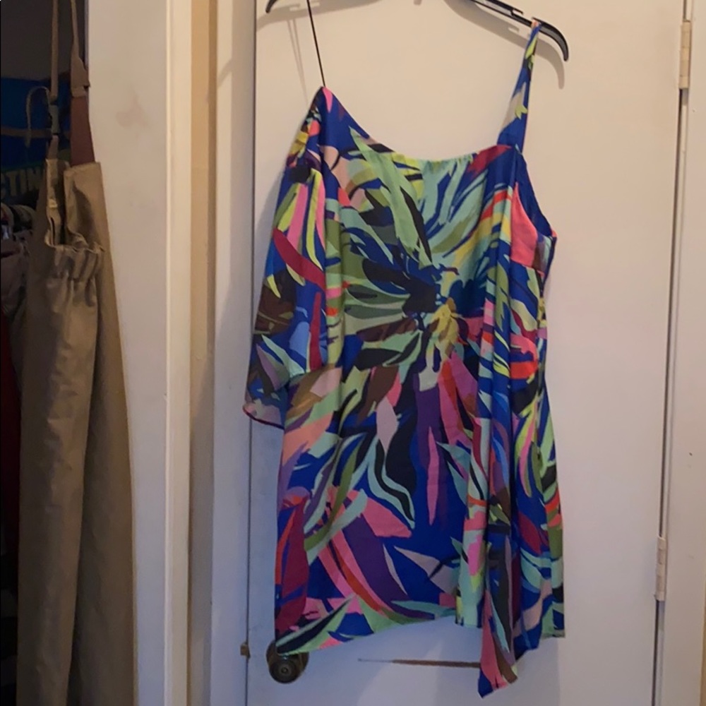 Women’s dress shirt